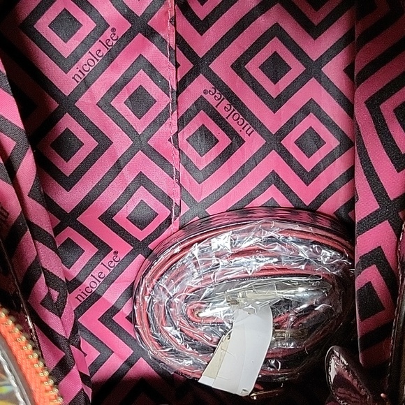 Handbag - Picture 3 of 3